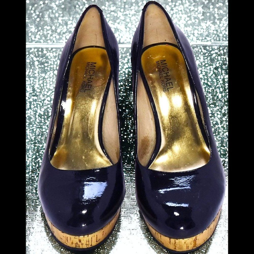 Michael Kors black leather distressed gold Heels - Picture 3 of 5